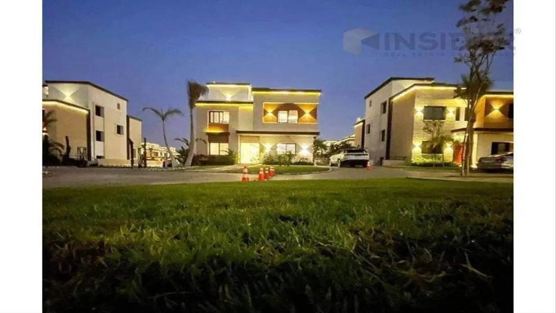 Townhouse Villa for sale in Azzar 2 Compound