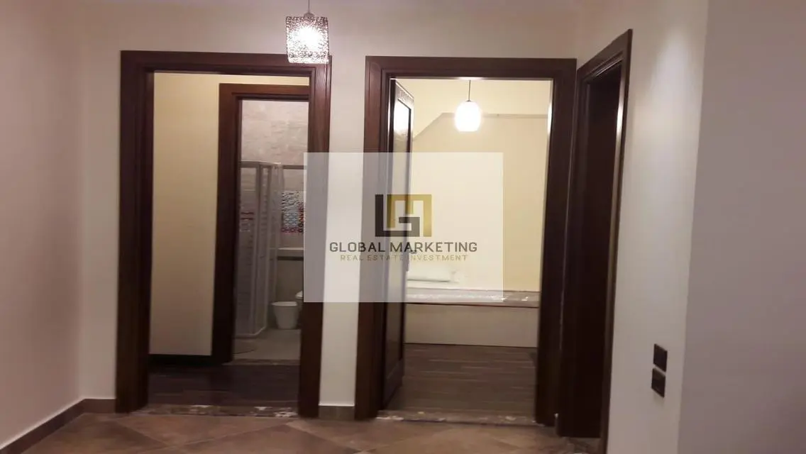 Modern Apartment with Garden for rent in Lake View