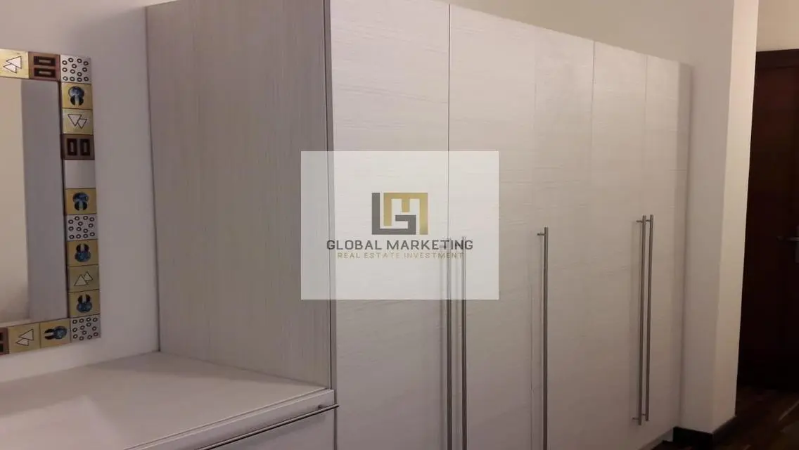 Modern Apartment with Garden for rent in Lake View