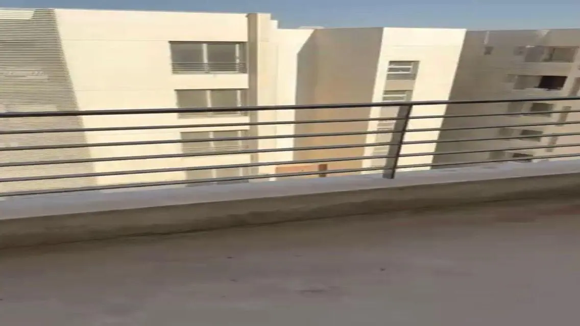 شقة للبيع 183م في كمبوند بالم هيلز