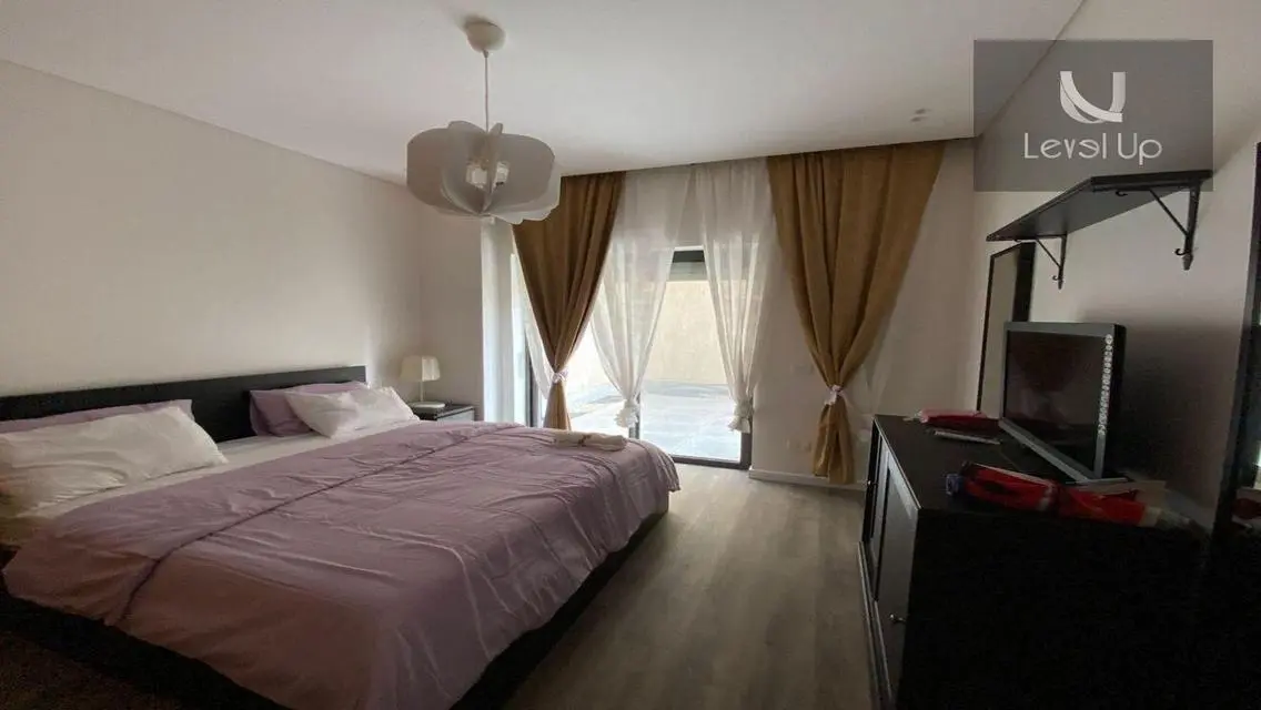 Apartment for rent 135 meter in Lake View Compound