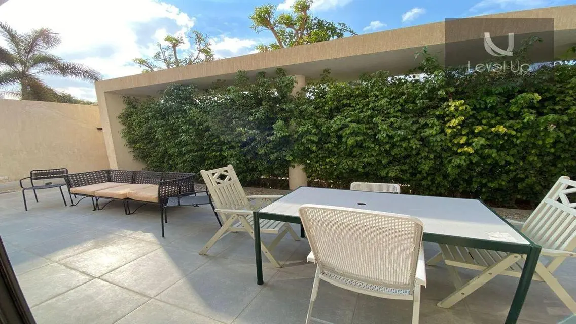 Apartment for rent 135 meter in Lake View Compound