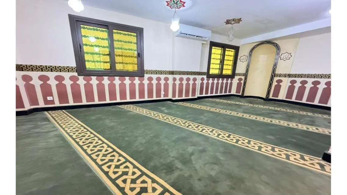 موقع مميز جدًا - فرش فندقي - خدمة كاملة