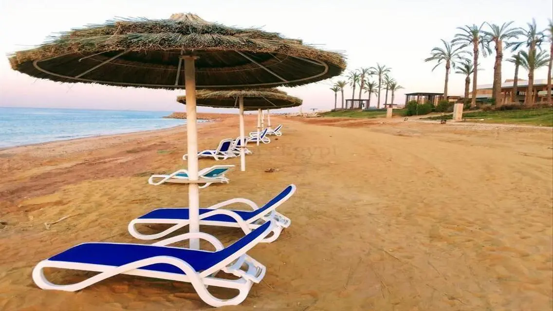 فيلا فاخرة مع مسبح خاص وحديقة في قلب المدينة