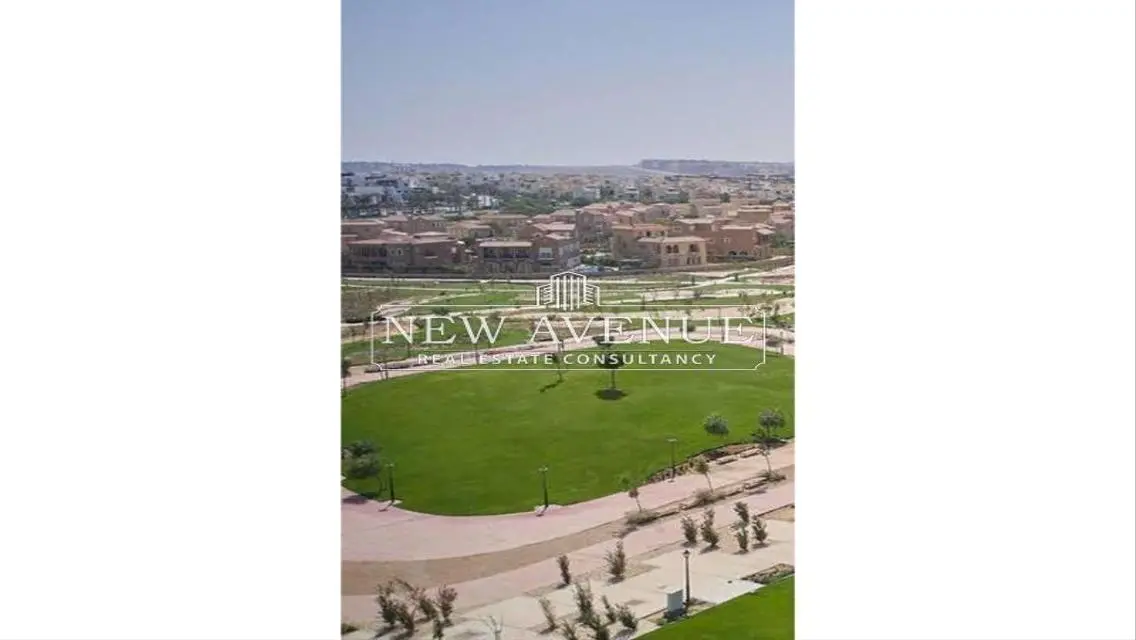 ستوديو اقل من سعر الشركة علي مساحات خضراء