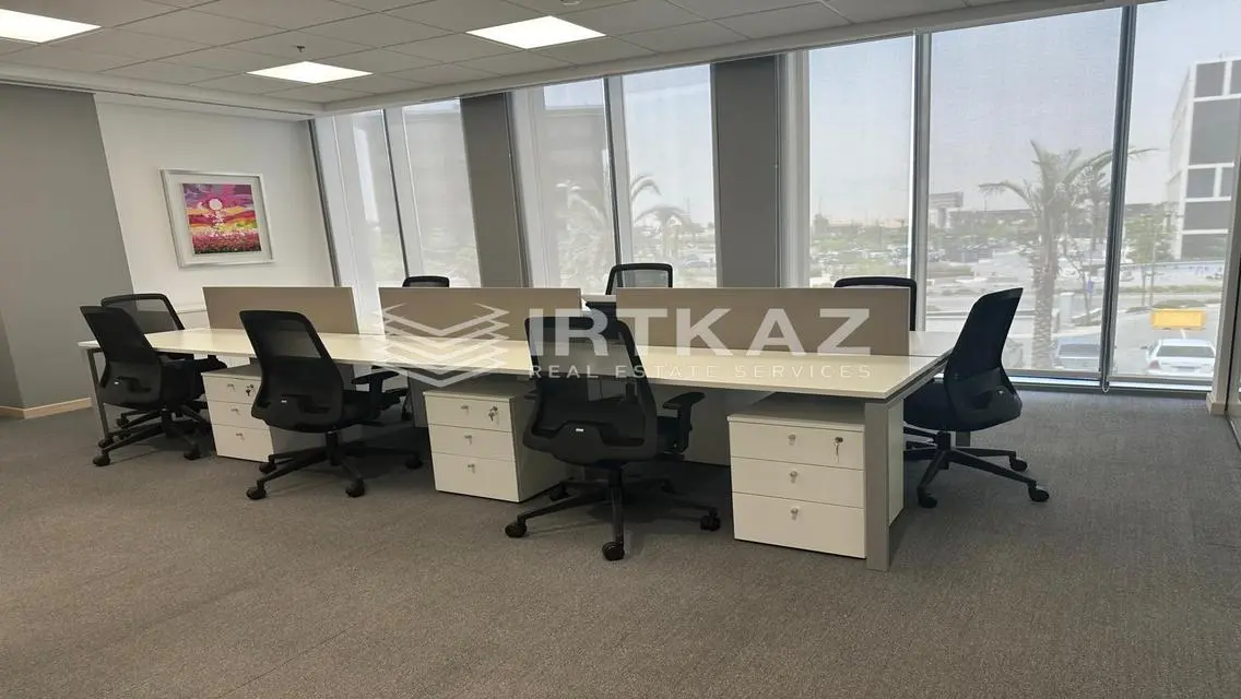 مكتب لقطة للايجار بأقل سعر للمتر متشطب بالكامل