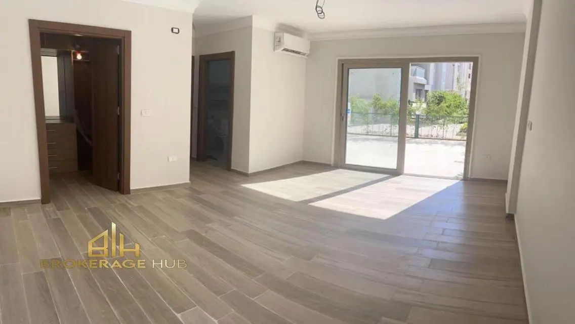 Apartment with Kitchen and ACs &amp; garden for rent