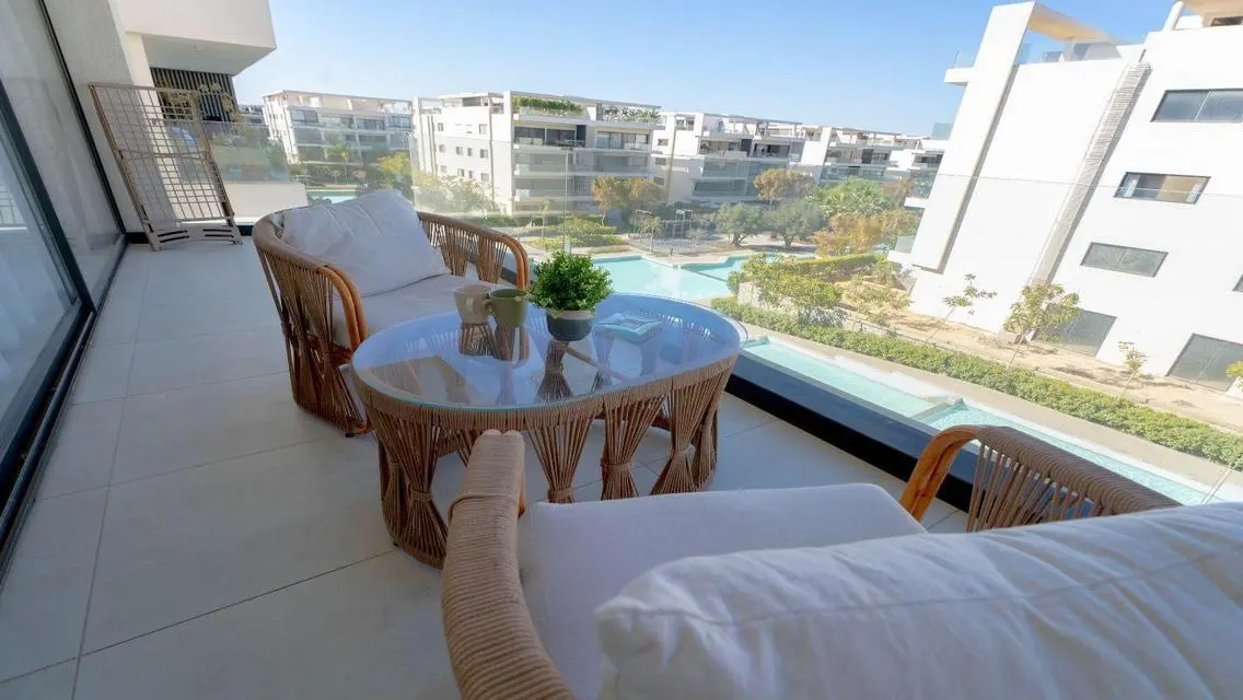 apartment for rent in Lake View in New Cairo
