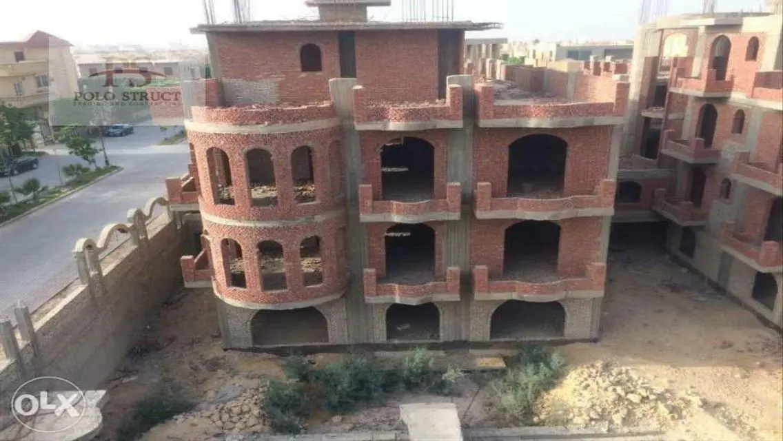 فيلا فاخرة بمساحة 1350 متر للبيع
