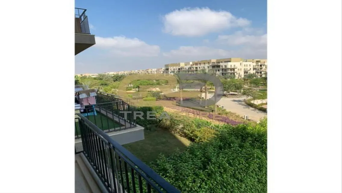 Apartment for rent in Eastown Semi Furnished     .