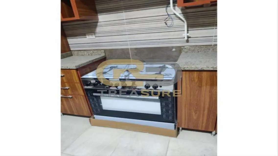 Apartment for rent in Eastown Semi Furnished     .