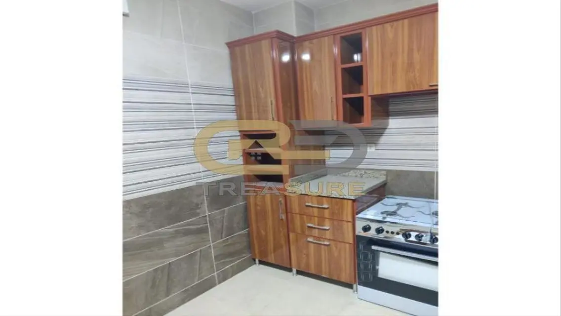 Apartment for rent in Eastown Semi Furnished     .
