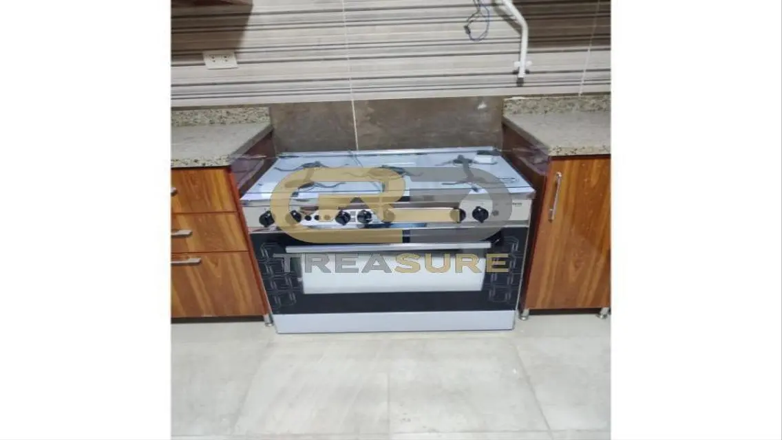 Apartment for rent in Eastown Semi Furnished     .