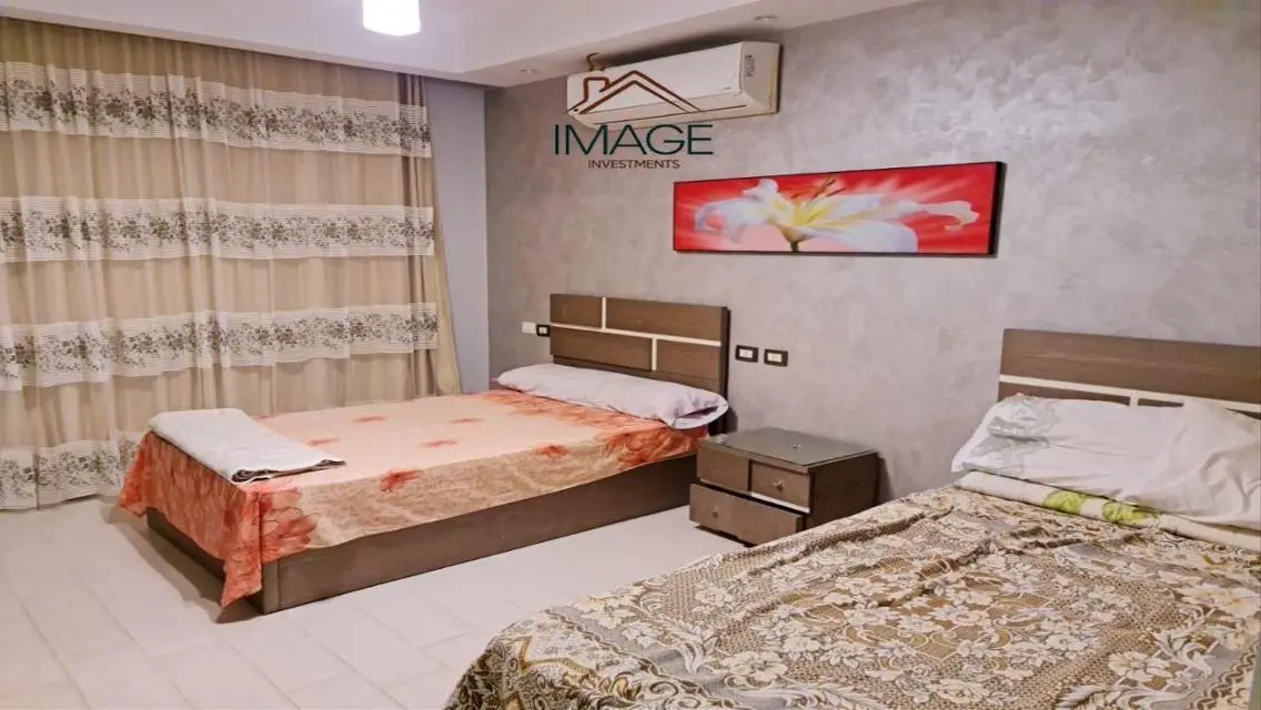 سينيور شاليه للبيع صف اول جولف وبحيرة -هاسيندا باي