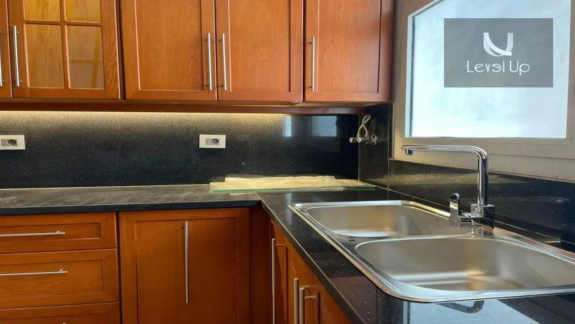 Apartment for rent 260 meters in Village Avenue
