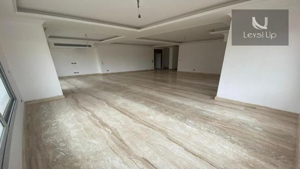 Apartment for rent 260 meters in Village Avenue