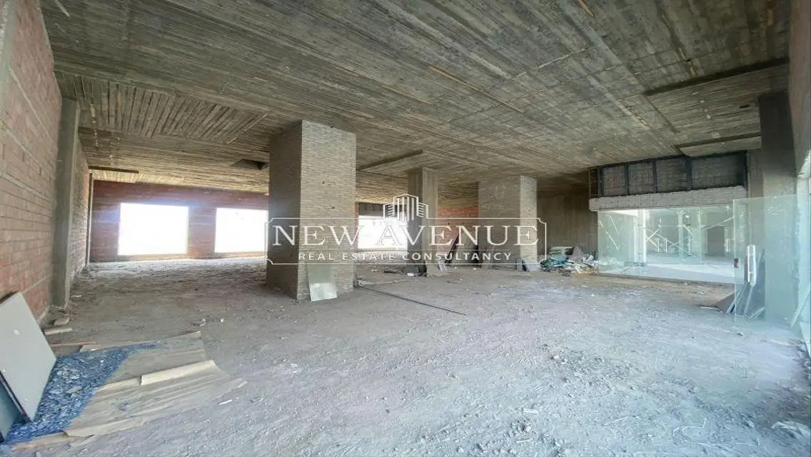 Commercial retail 242 sqm for rent or sale at Mivida