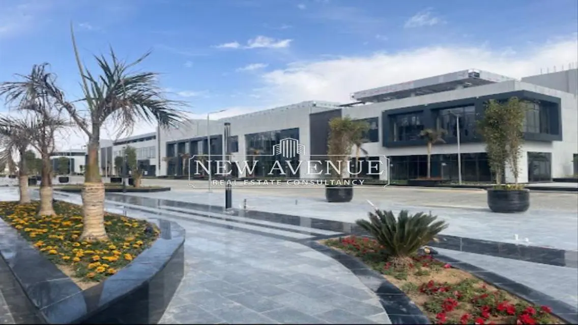 Duplex commercial Retail/Bank at East hub Madinaty