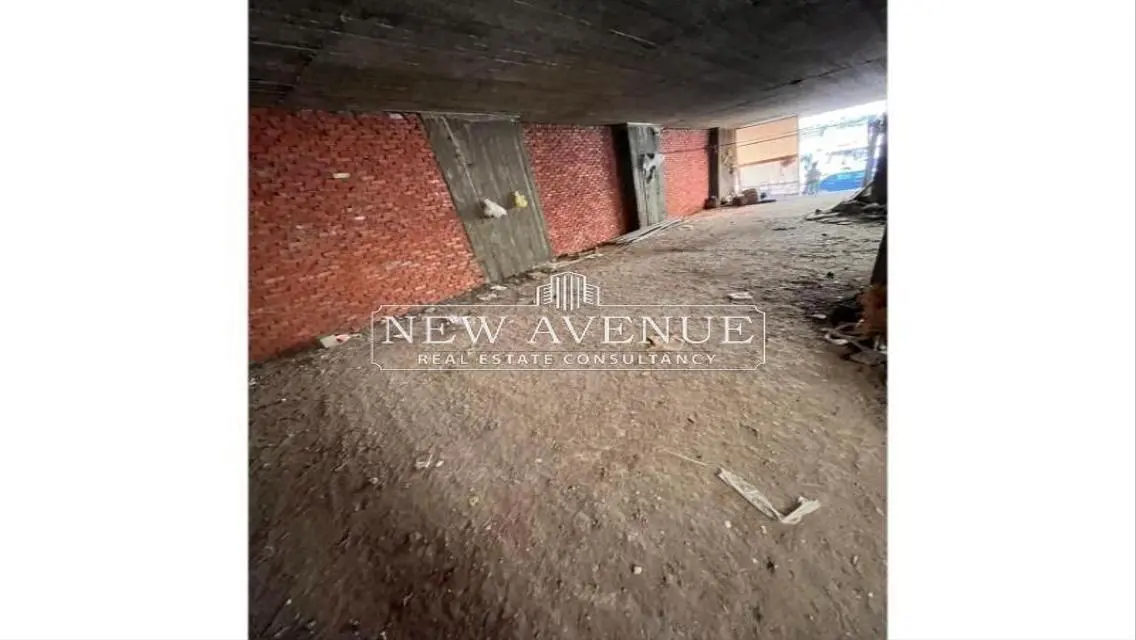 Prime location retail 500m at Taha Hussain - Rent