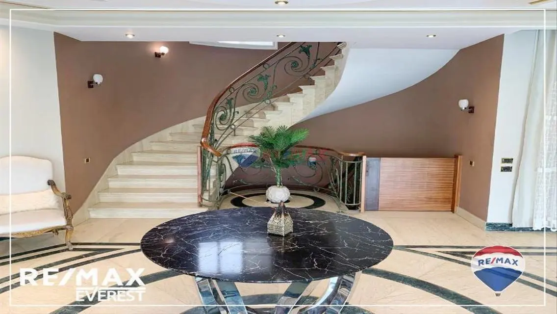 Luxury Standalone With Pool in ALYasmine Greenland