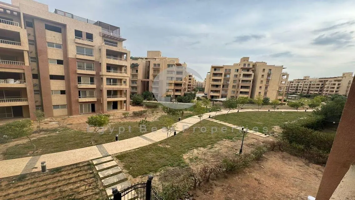 apartment for sale prime location in garden hills