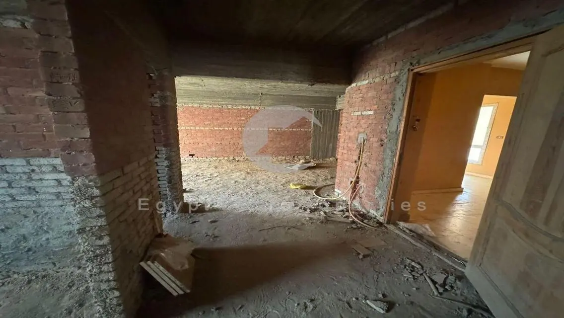 apartment for sale prime location in garden hills