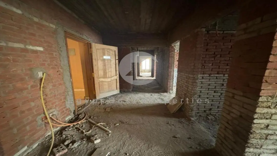 apartment for sale prime location in garden hills