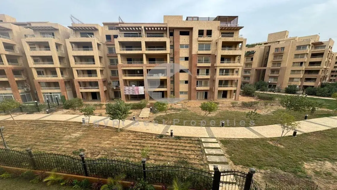 apartment for sale prime location in garden hills