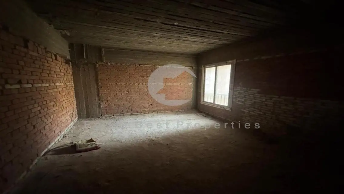 apartment for sale prime location in garden hills