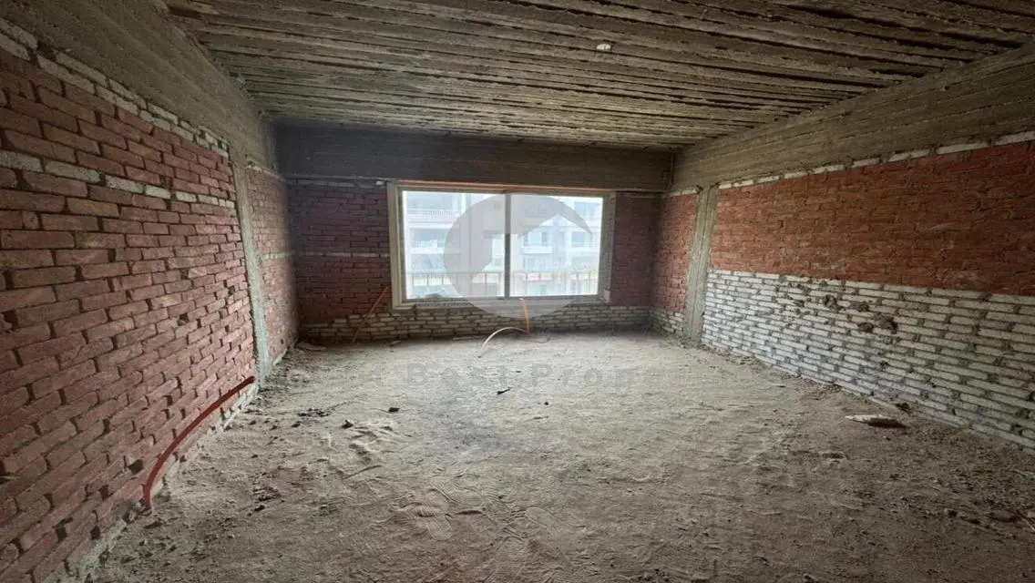 apartment for sale prime location in garden hills
