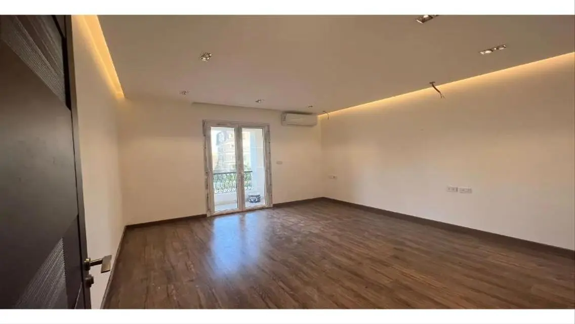 Apartment 173m + ACs rent Mountain View Hyde Park