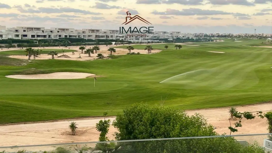 سينيور شاليه بروف للبيع صف اول جولف - هاسيندا باي