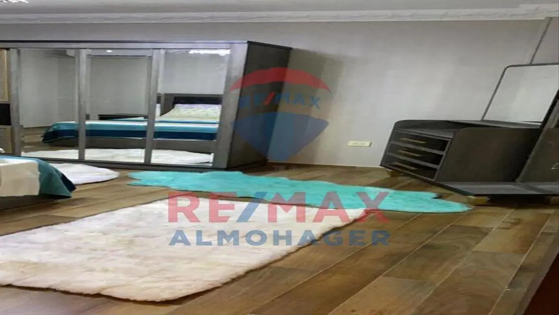 شقة بفرش أنيق للإيجار بالمطبخ والأجهزه بزايد ديونز