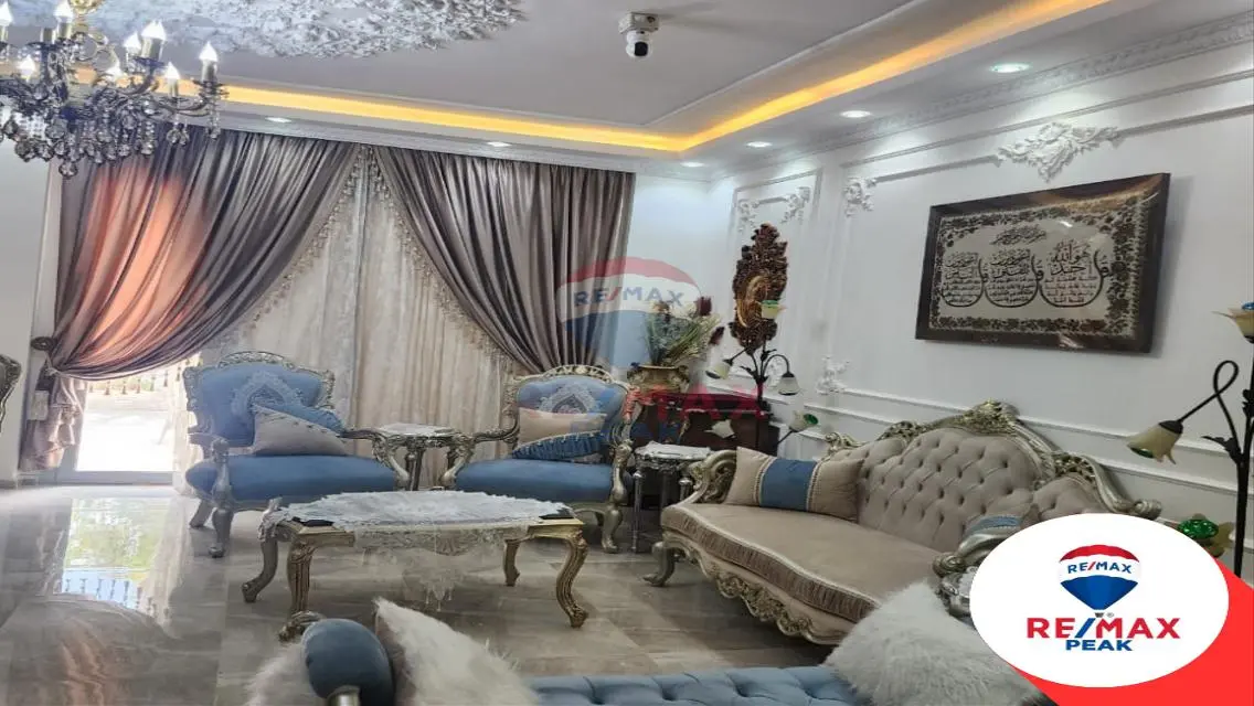 للبيع  كمبوند كليوباترا سكوير توين هاوس ٣٦٠م