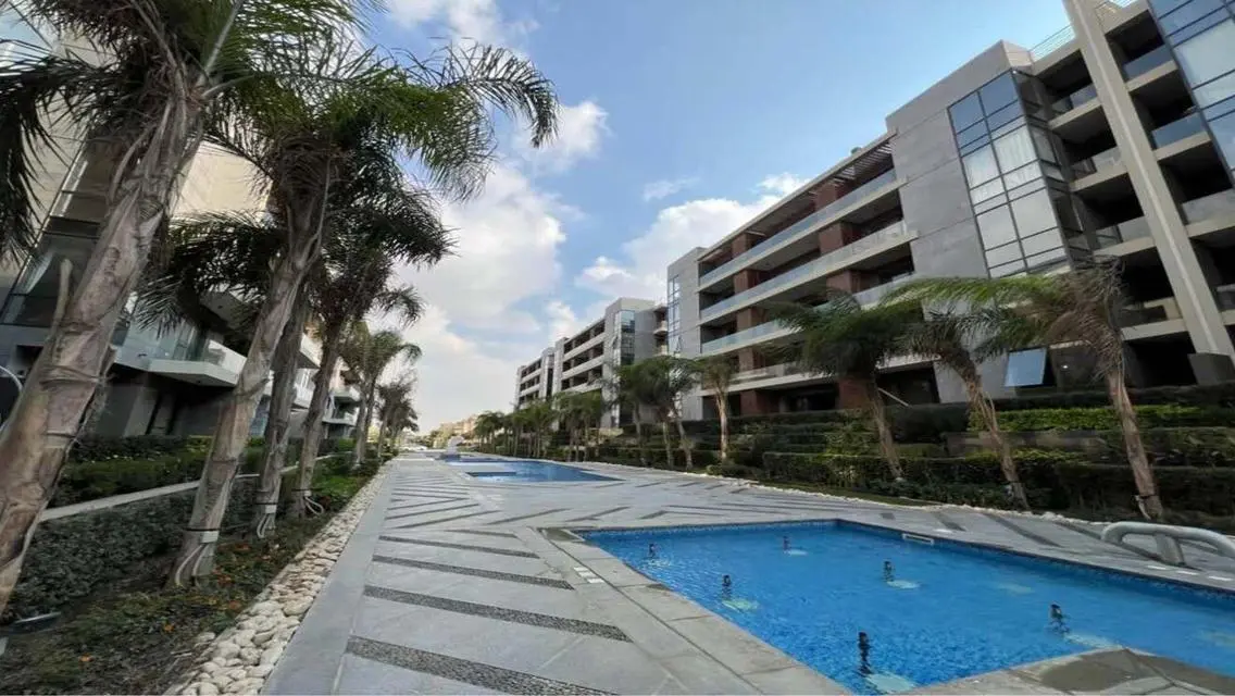 Resale apartment ready to move pool view-Patio Oro