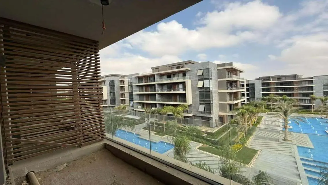 Resale apartment ready to move pool view-Patio Oro