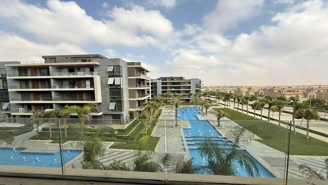 Resale apartment ready to move pool view-Patio Oro