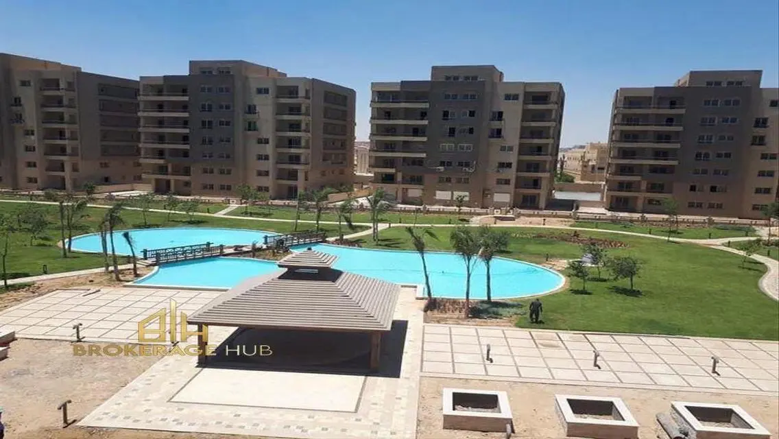 Apartment 131 SQM for rent in the square
