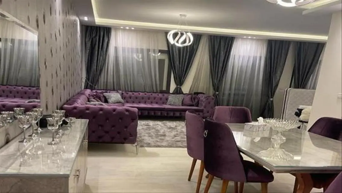 Beautifully Furnished Garden Apartment in Westown