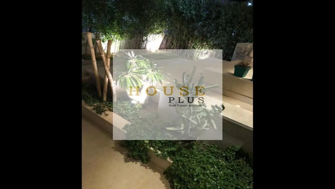 Luxuriously finished apartment with a large garden