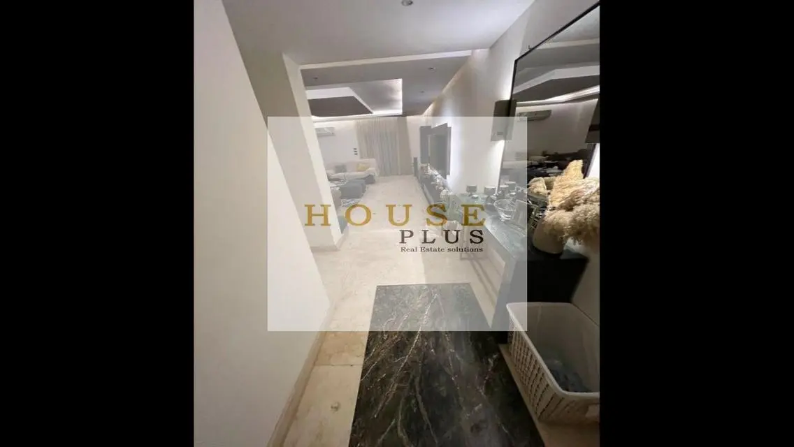 Luxuriously finished apartment with a large garden