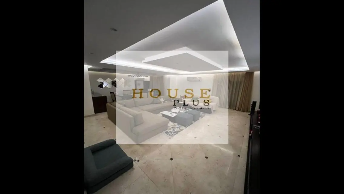 Luxuriously finished apartment with a large garden