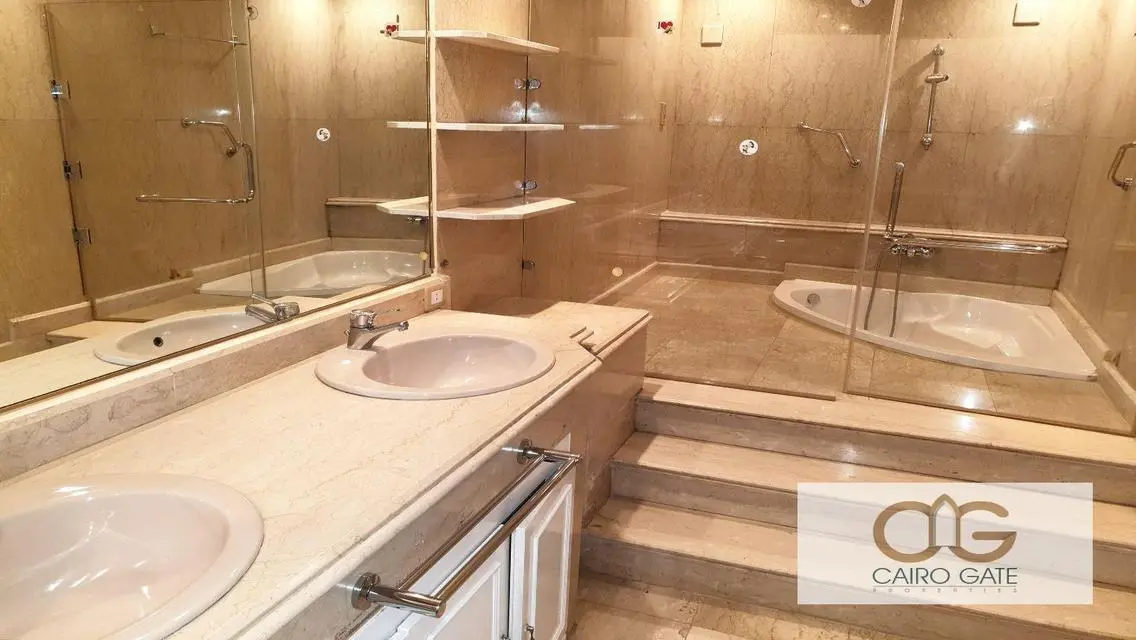 Huge Luxurious Nile view Penthouse in Zamalek