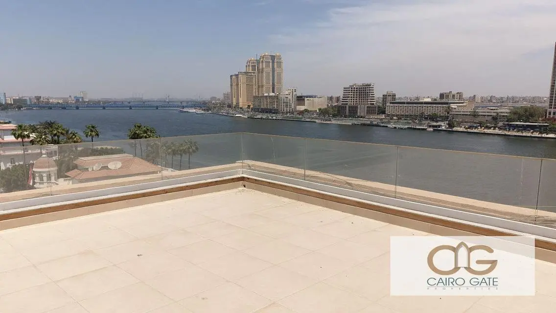 Huge Luxurious Nile view Penthouse in Zamalek