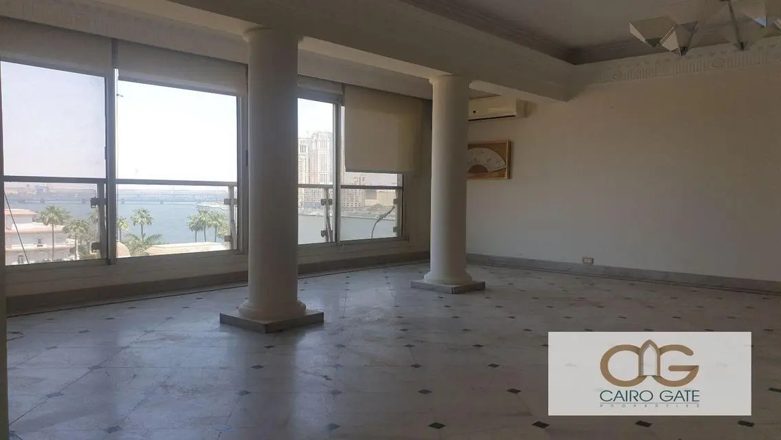 Huge Luxurious Nile view Penthouse in Zamalek