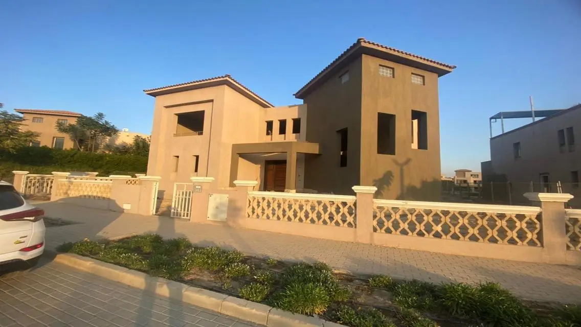 Luxury Villa for Sale with Private Pool and Garden
