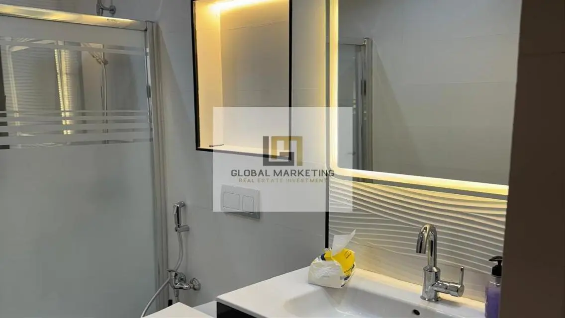 Ultra modern apartment for rent in Eastown
