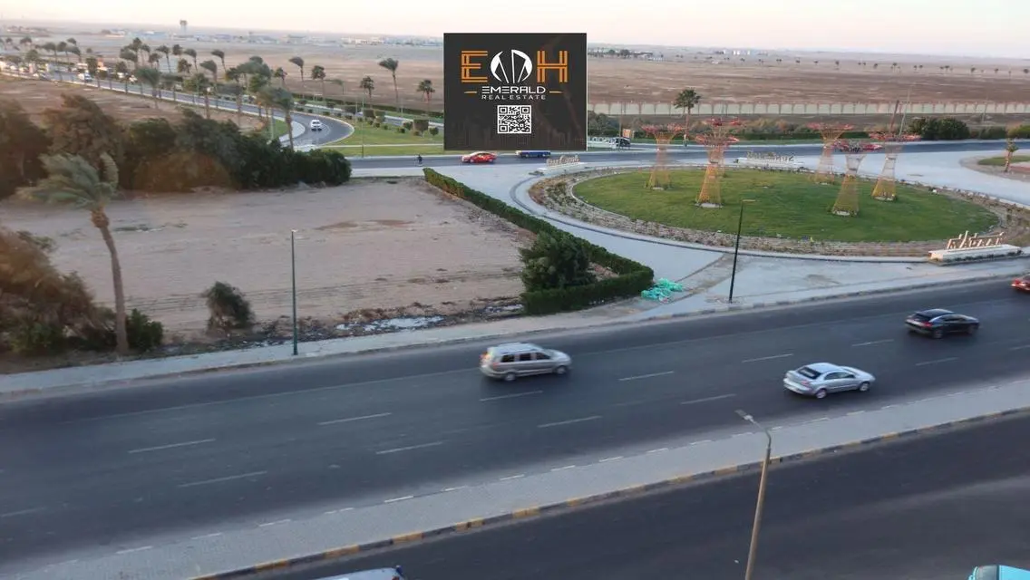 شقة فاخرة بحديقة خاصة ومسبح في اسكندرية