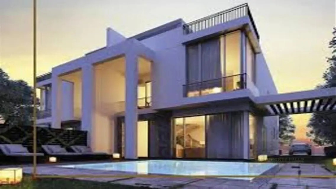 Last villa in luxury compoumd immediate delivery