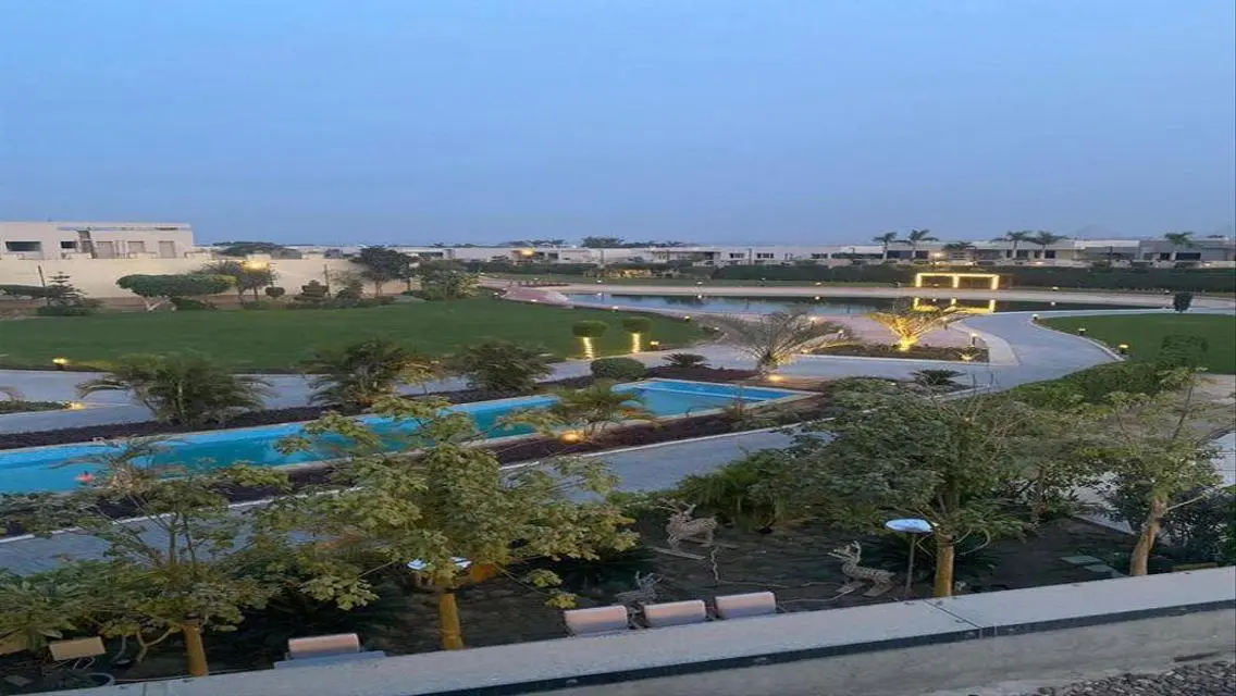 - Ready to move in - Apartment in Pyramids Hills
